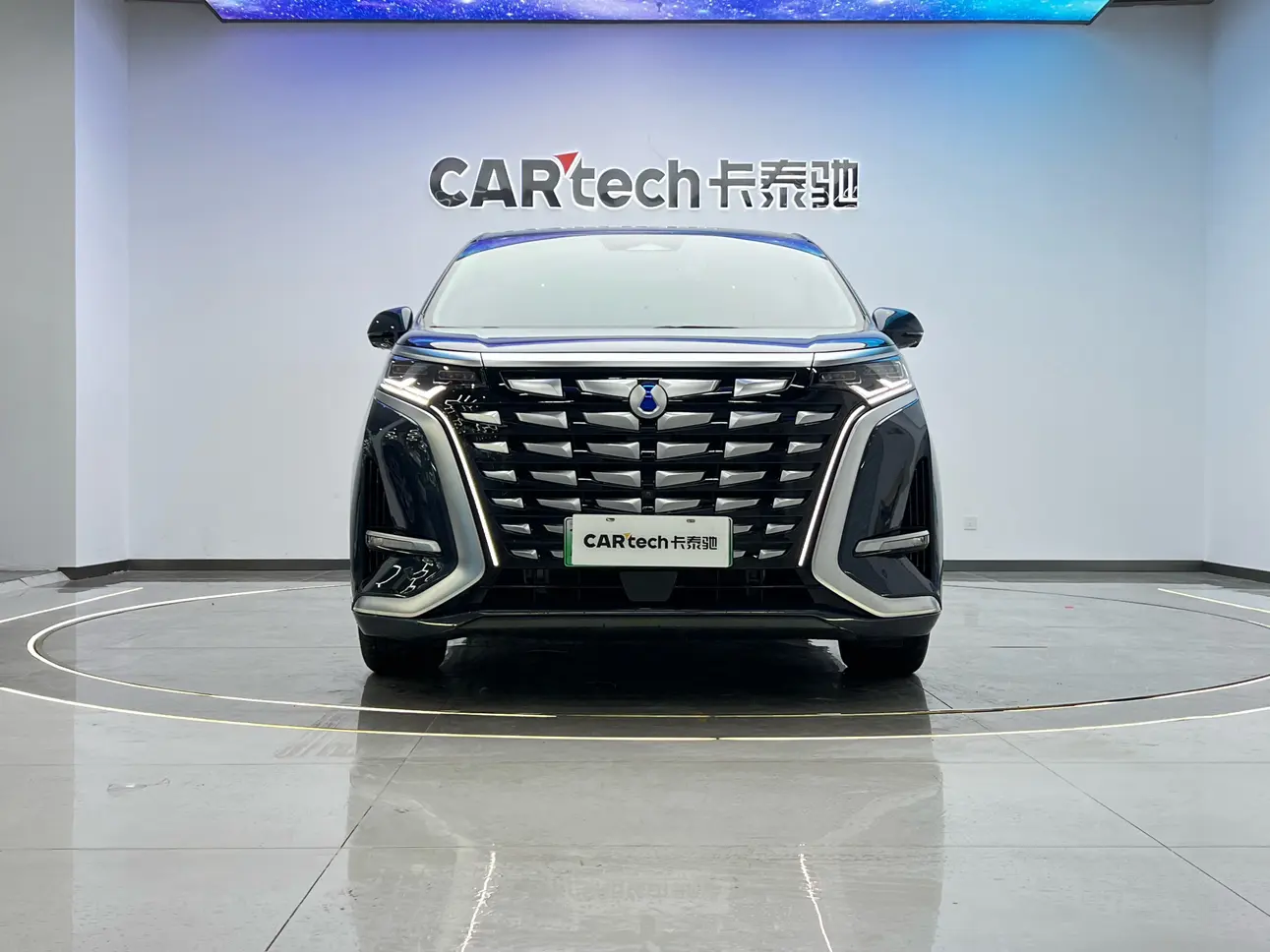 Denza D9 DM  из Китая