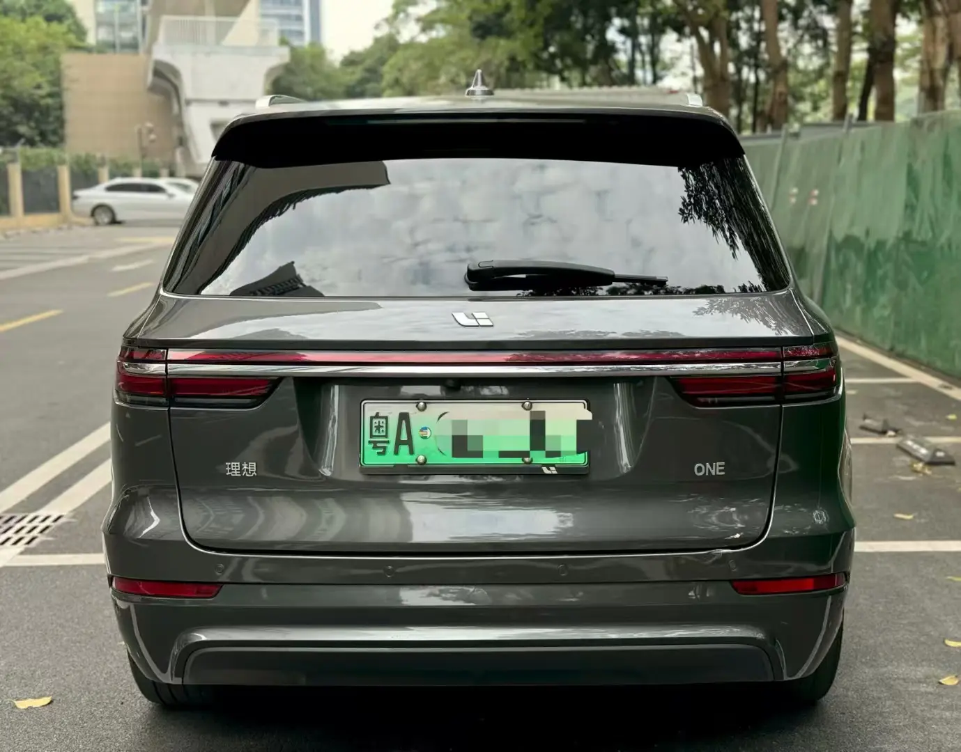 Li ONE (Ideal ONE)  из Китая