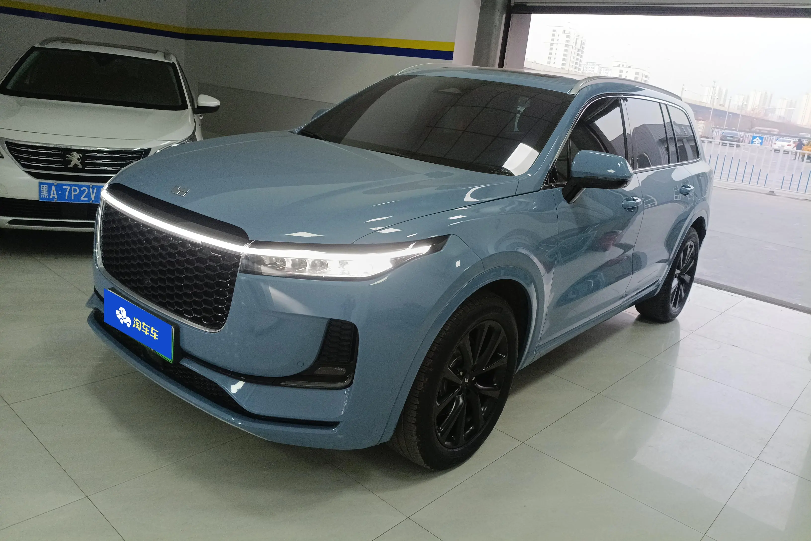 Li ONE (Ideal ONE)  из Китая