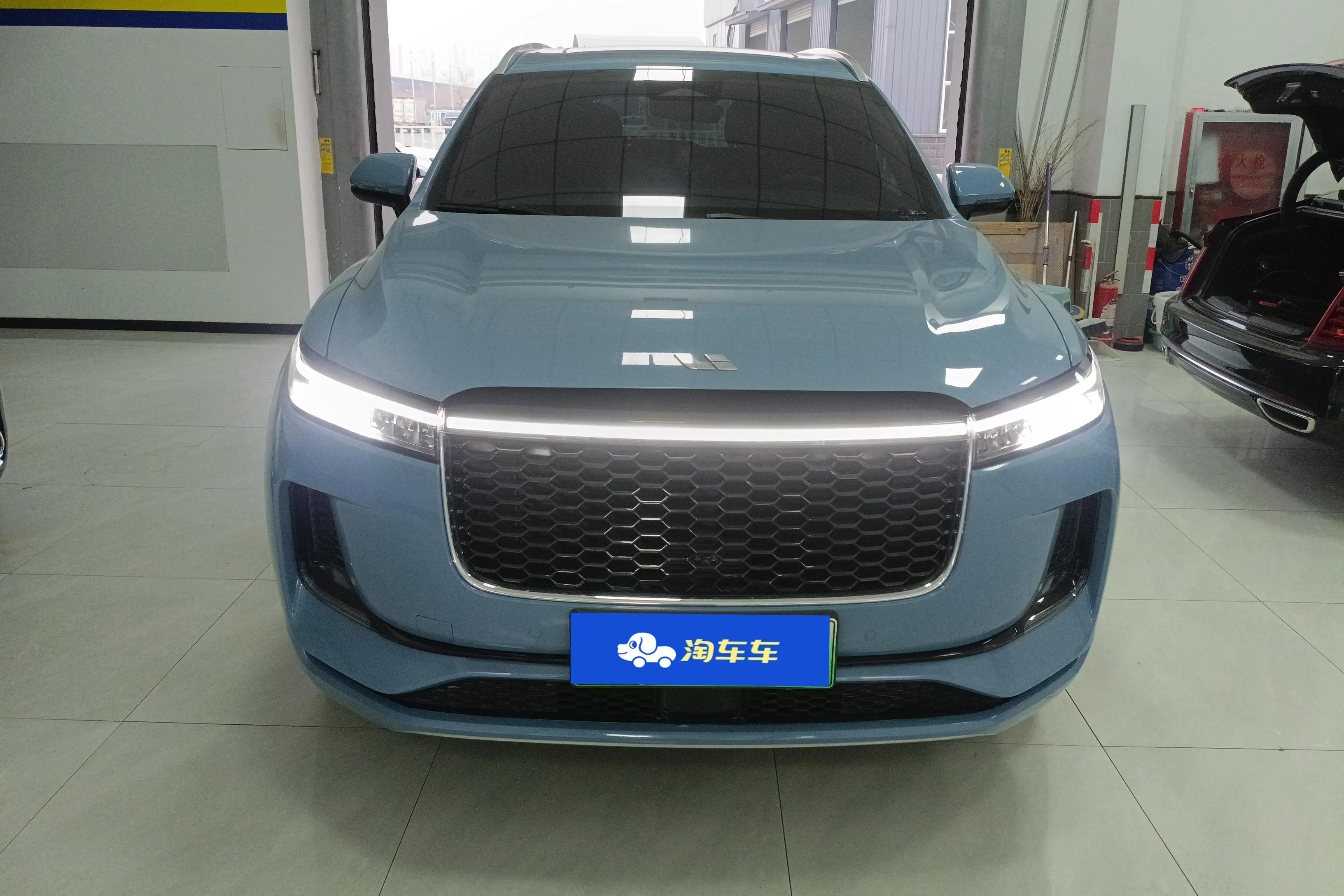 Li ONE (Ideal ONE)  из Китая