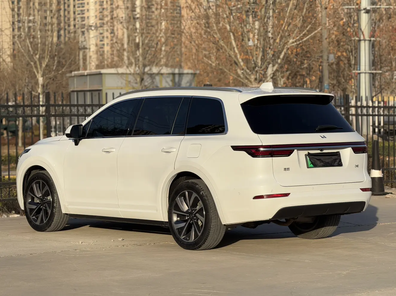 Li ONE (Ideal ONE)  из Китая