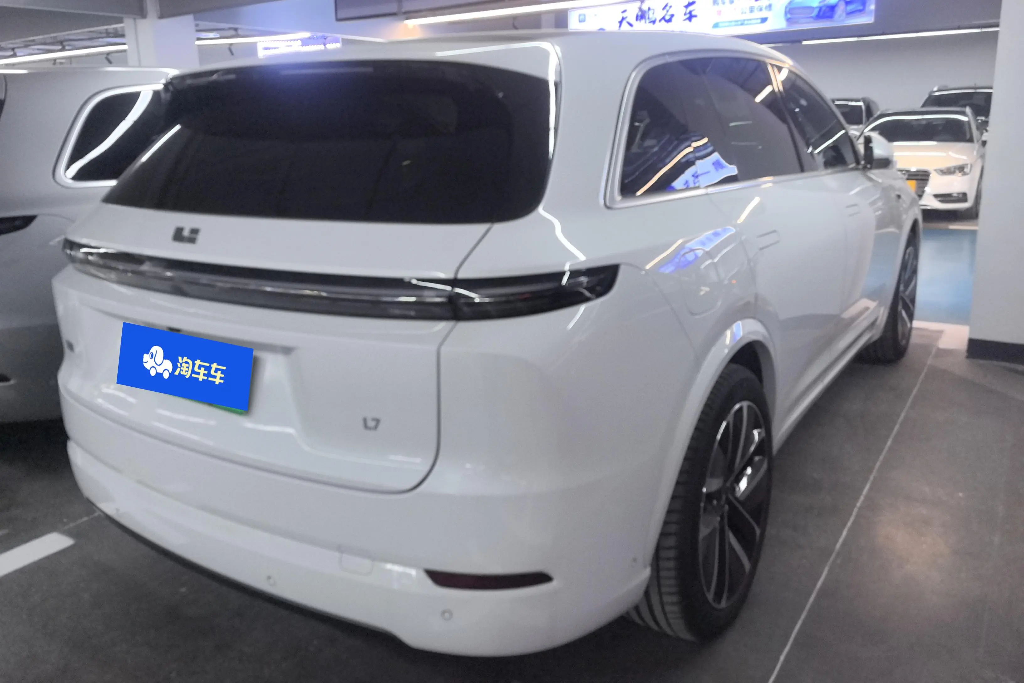 Li L7 (Ideal L7)  из Китая