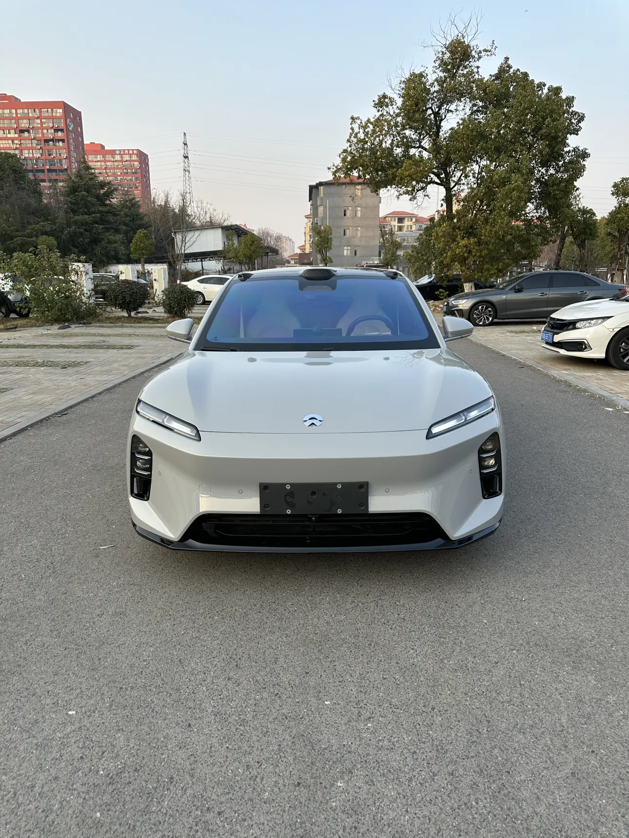NIO ET5T  из Китая