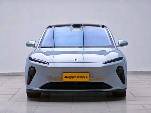 NIO ET5  из Китая