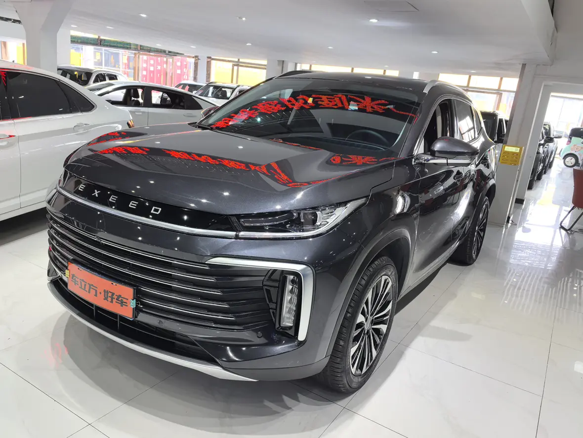 Exeed TXL (Stars in the clouds)  из Китая