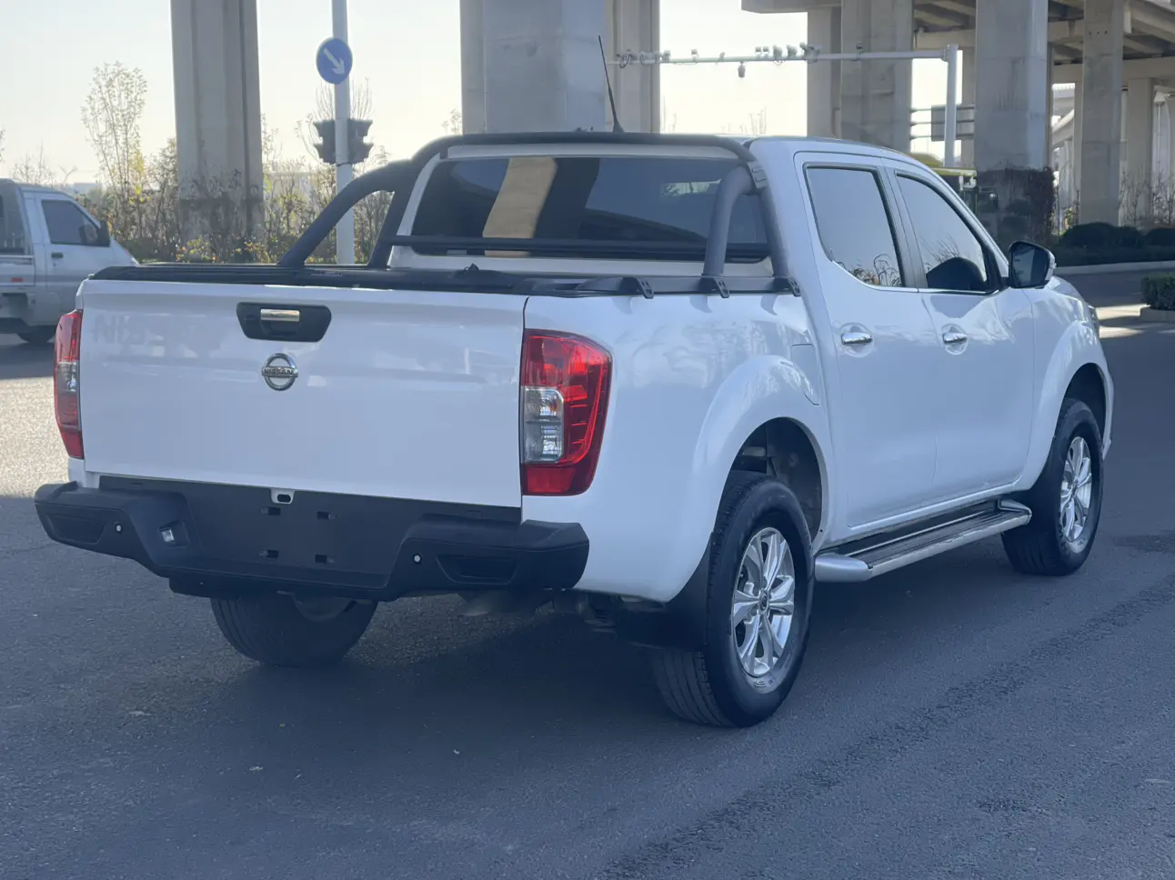 Dongfeng Ruiqi 6  из Китая