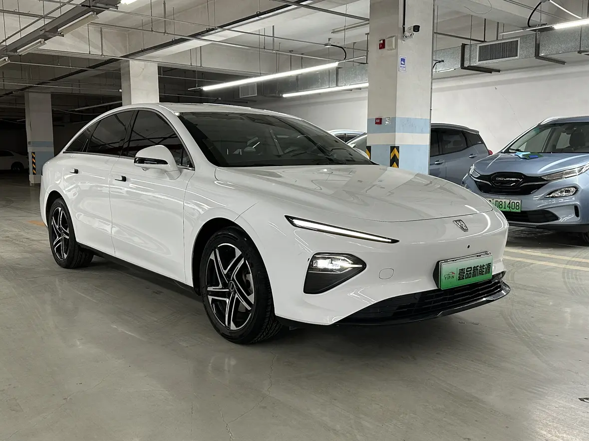 Roewe D7 EV  из Китая