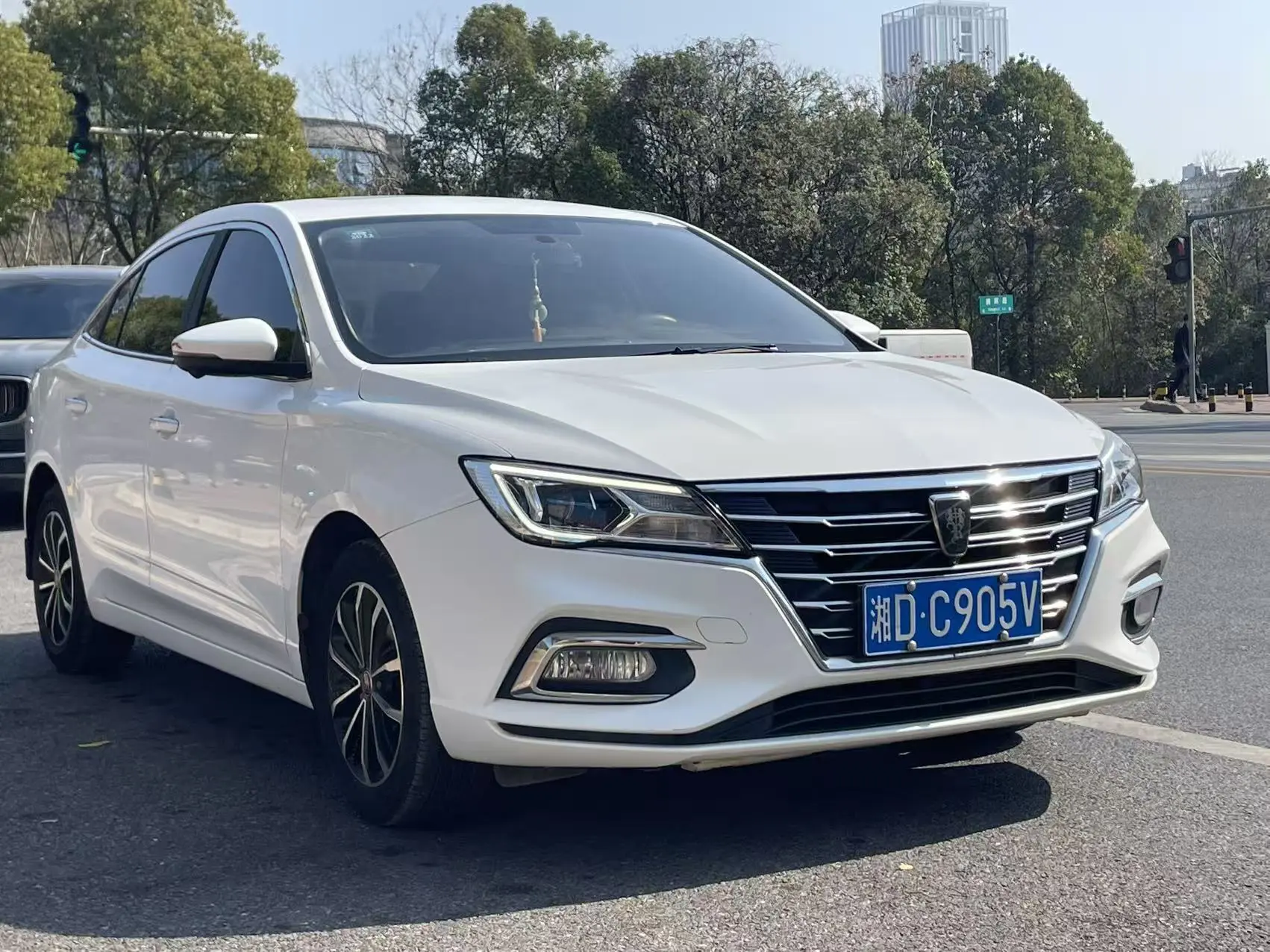 Roewe i5  из Китая