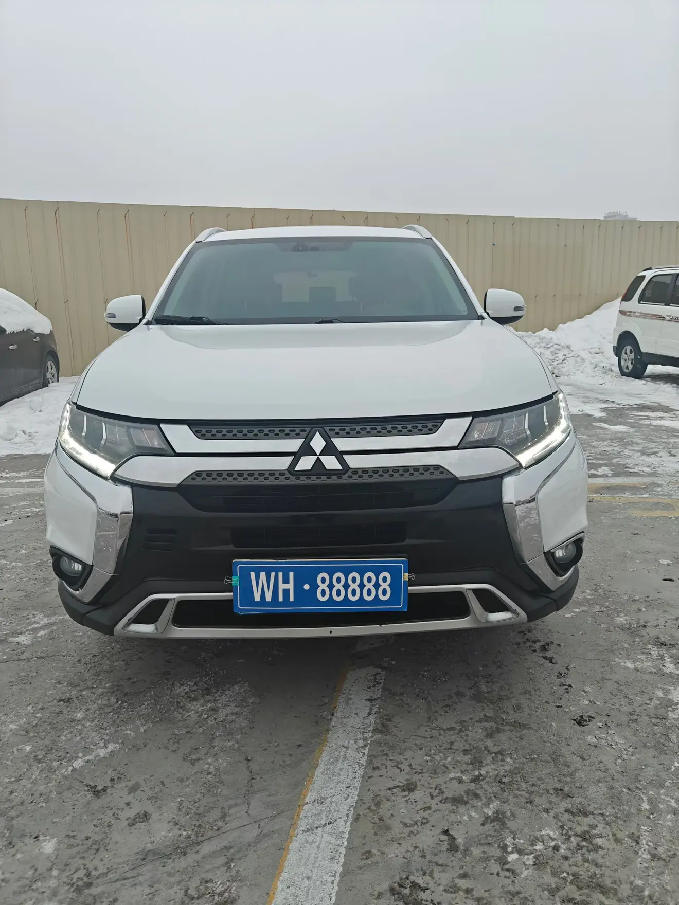 Mitsubishi Outlander  из Китая