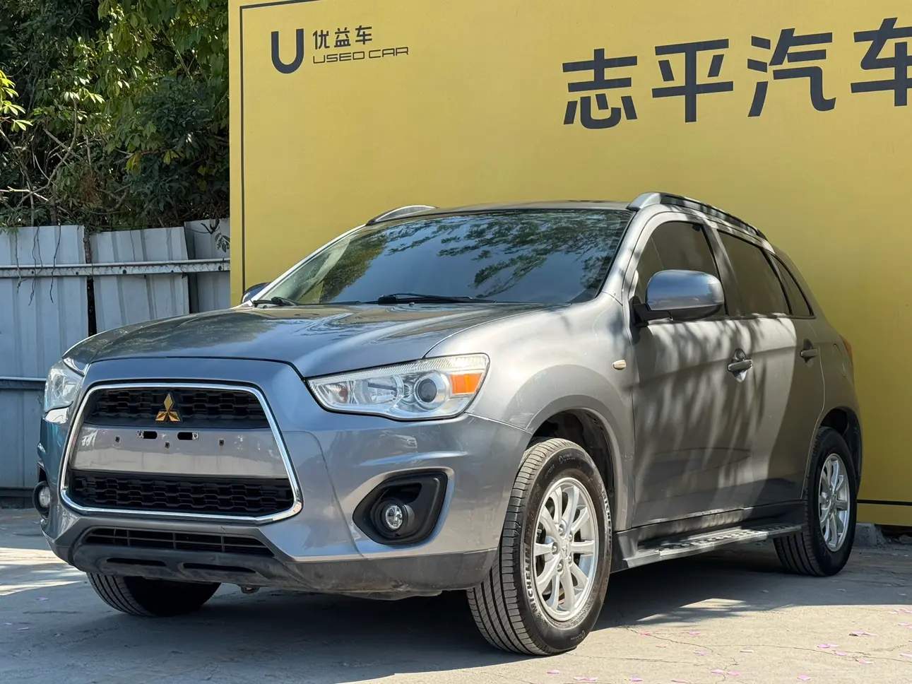 Mitsubishi Jinxuan ASX  из Китая