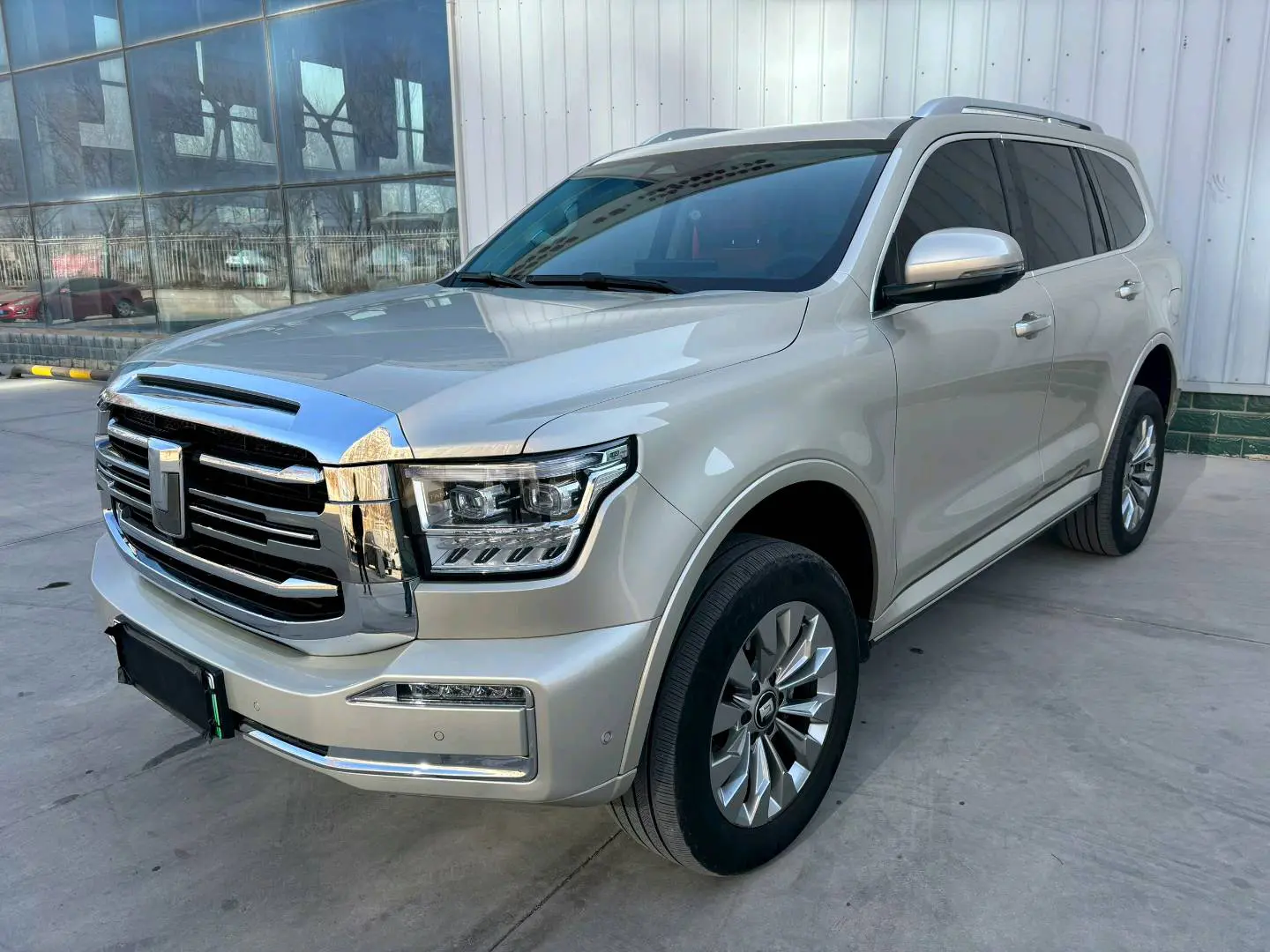 Tank 500 Hi4-T  из Китая