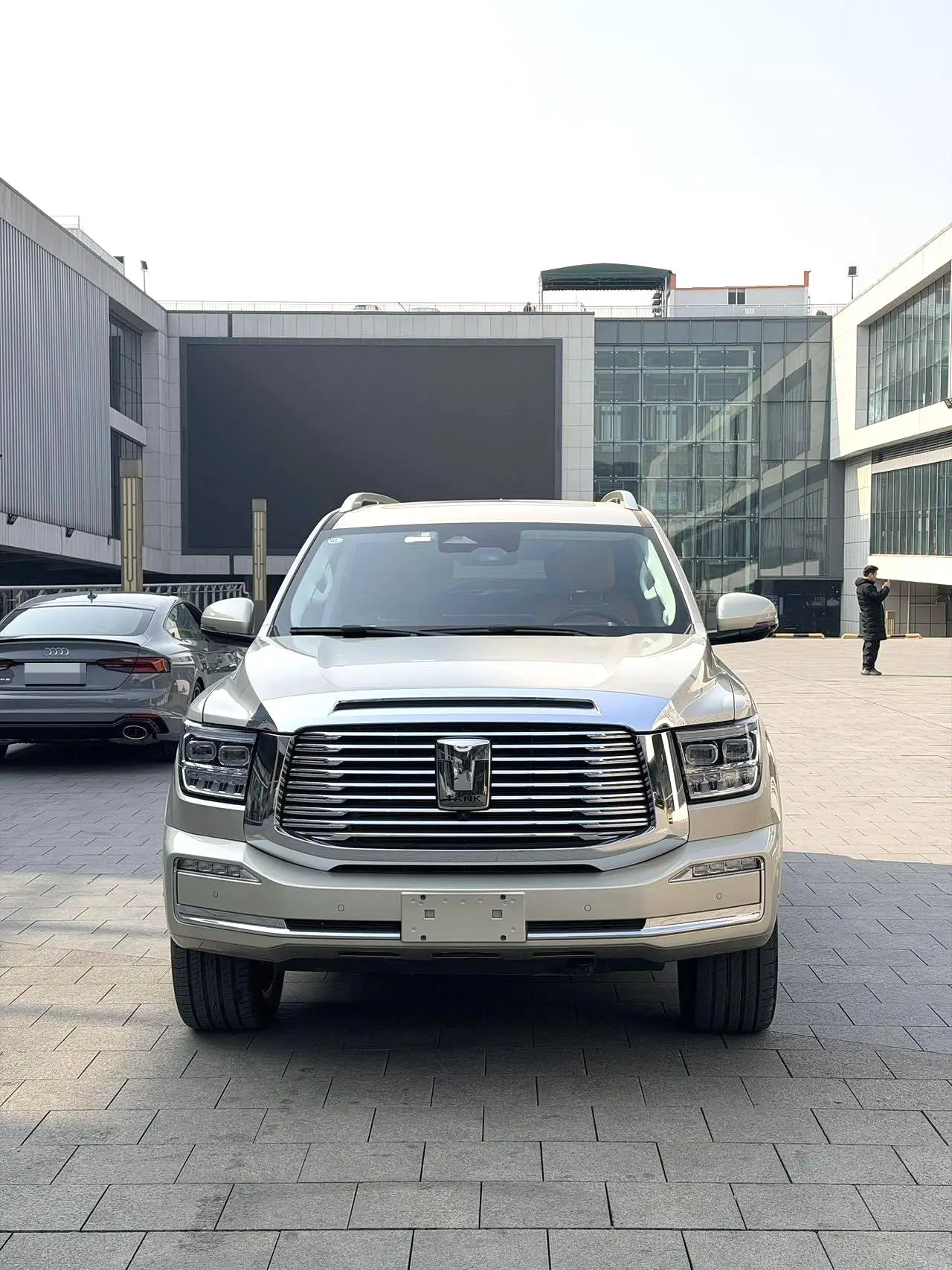 Tank 500  из Китая