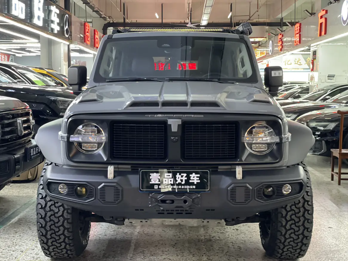 Tank 300  из Китая