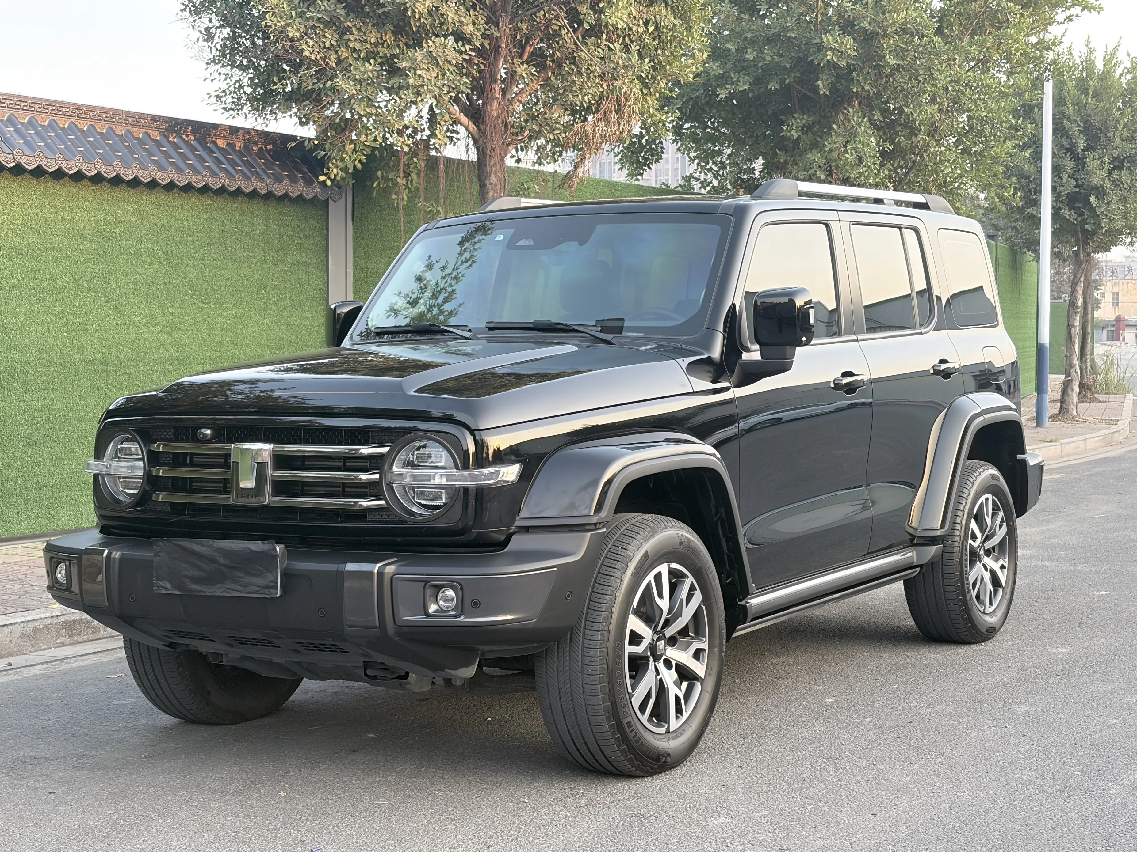 Tank 300  из Китая