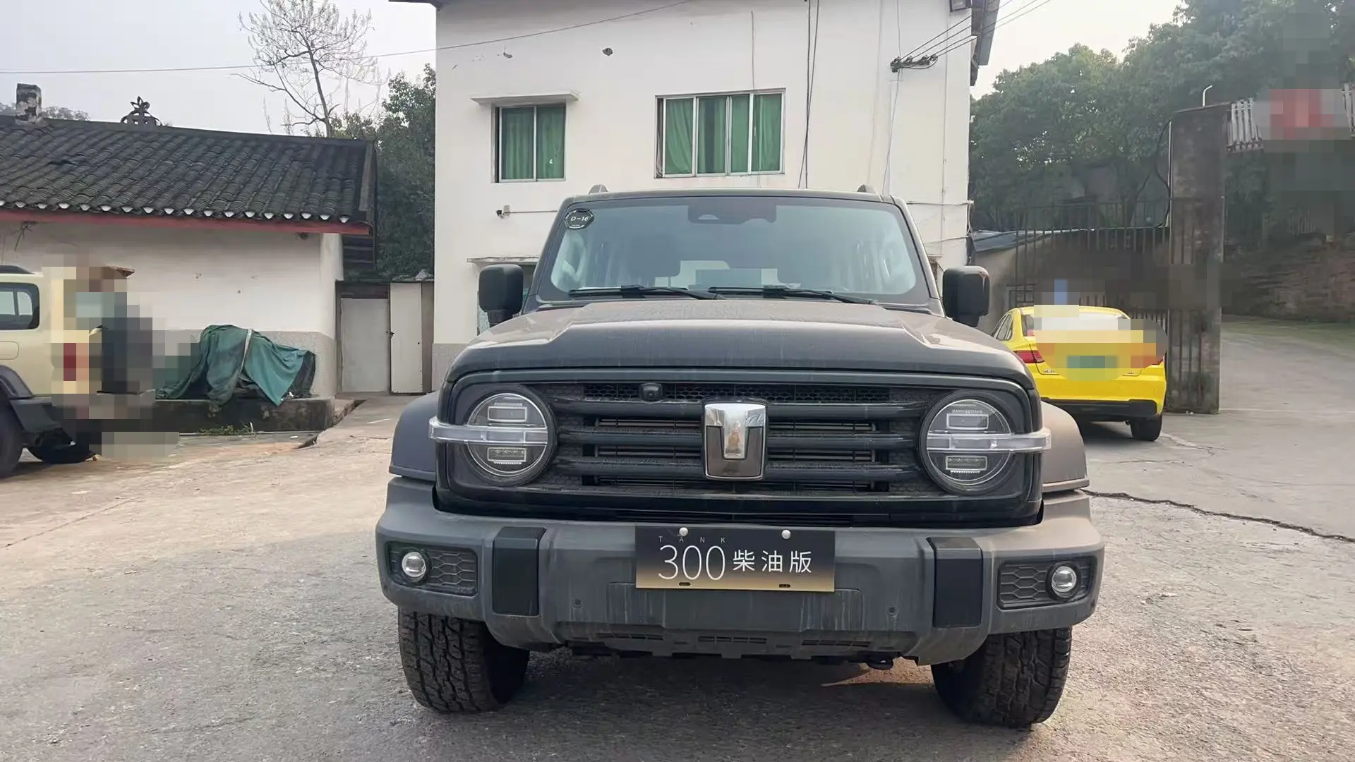 Tank 300  из Китая