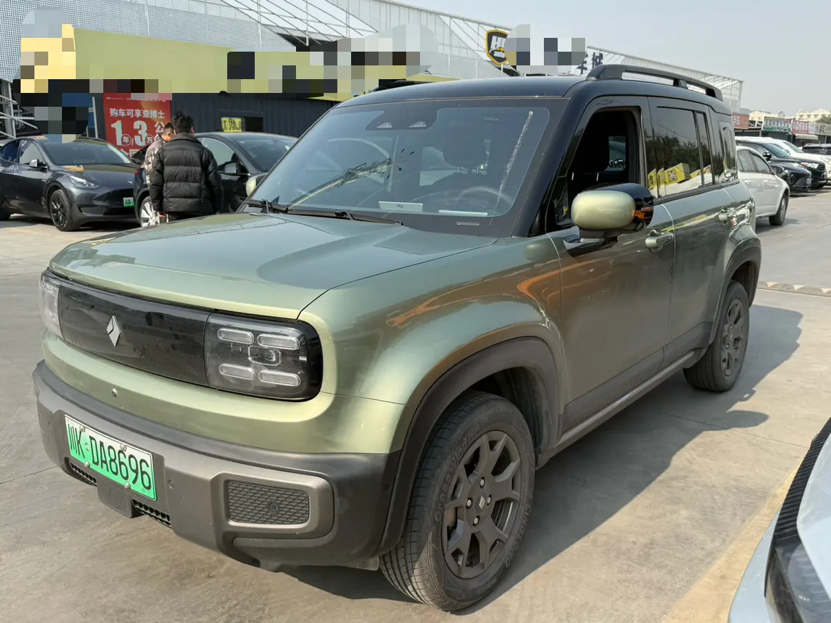 Baojun Yueya Plus  из Китая