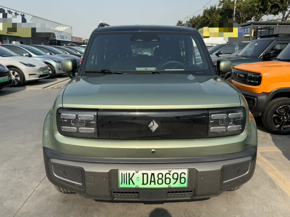 Baojun Yueya Plus  из Китая