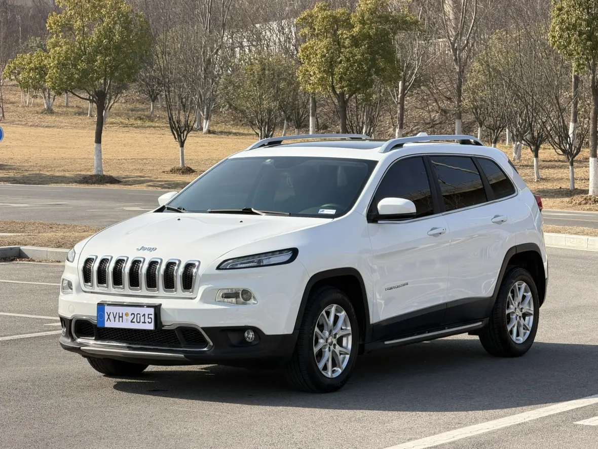 Jeep Cherokee  из Китая