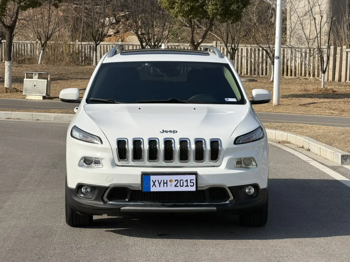 Jeep Cherokee  из Китая