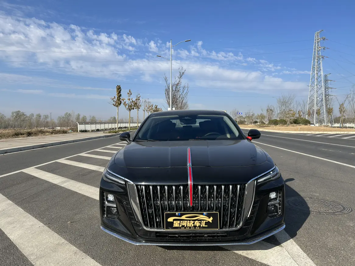 Hongqi H5  из Китая