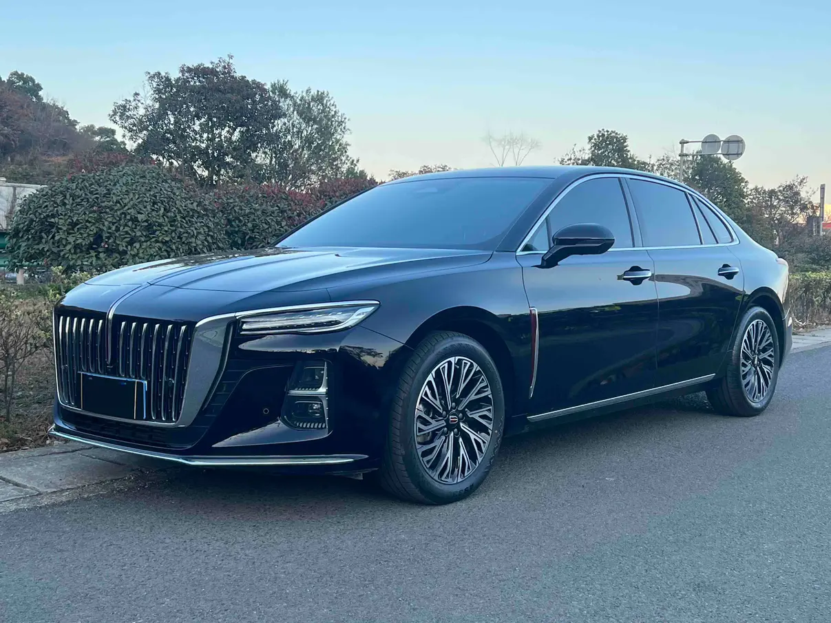 Hongqi H5  из Китая