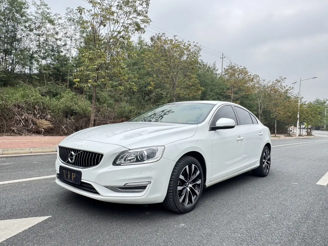 Volvo S60  из Китая