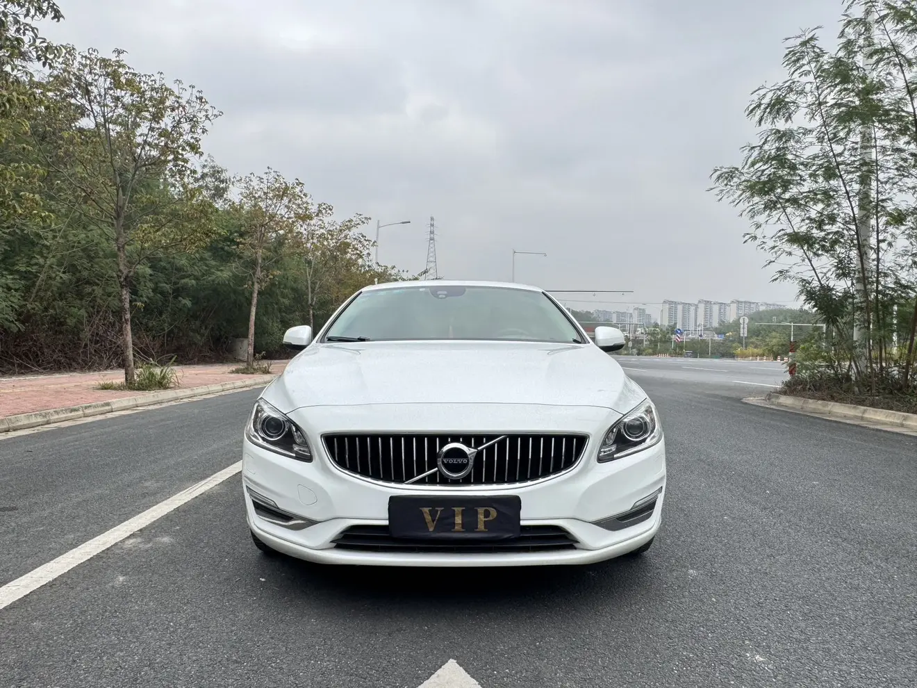 Volvo S60  из Китая