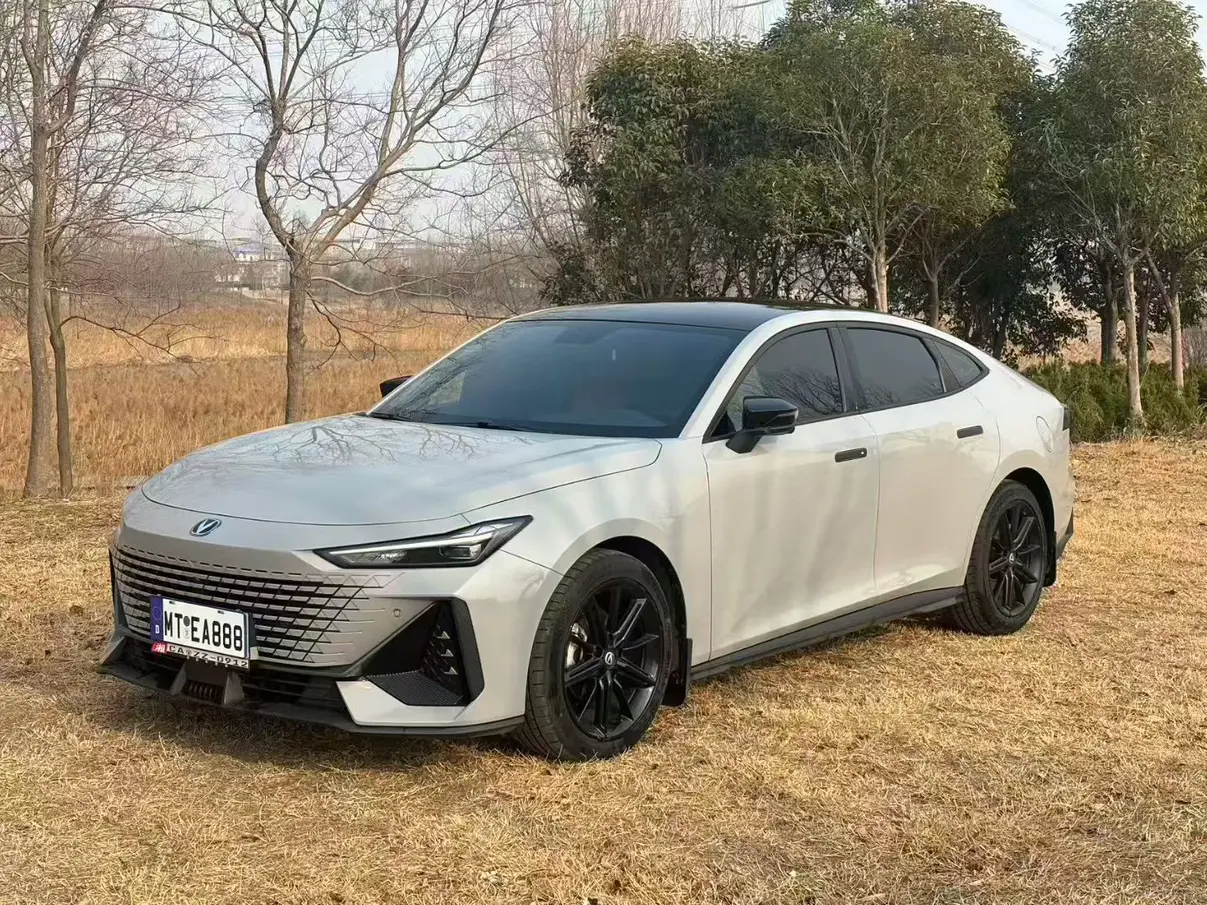 Changan UNI-V  из Китая