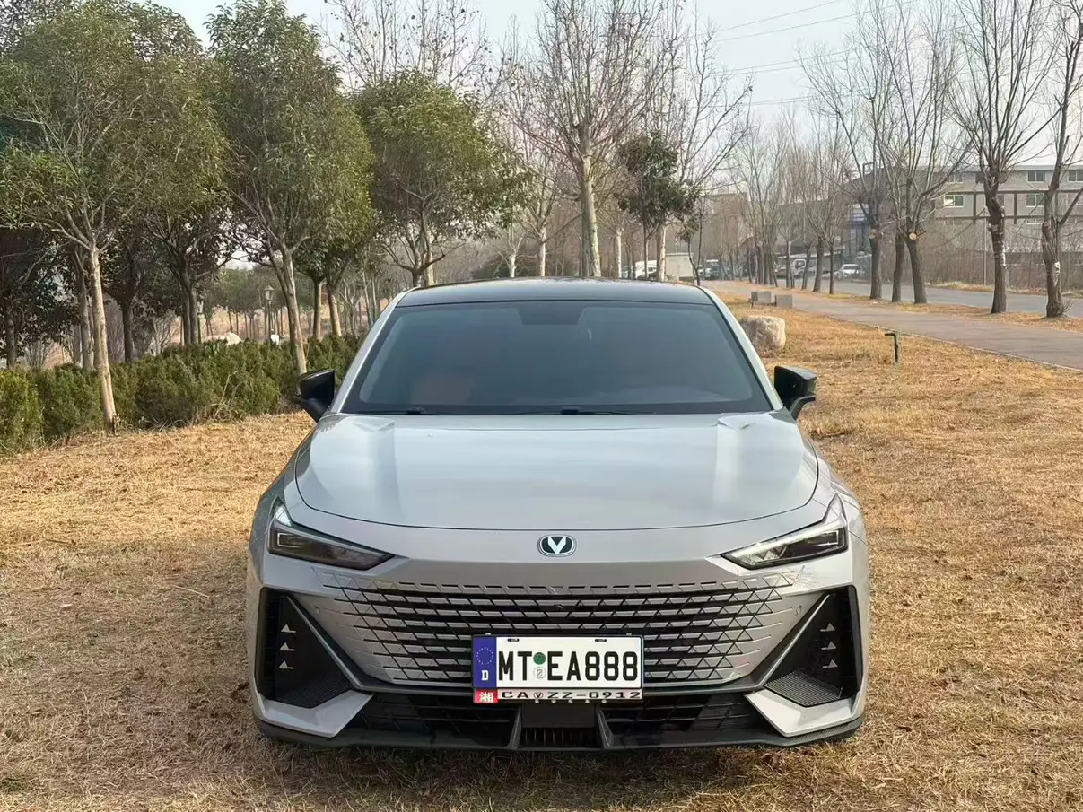 Changan UNI-V  из Китая