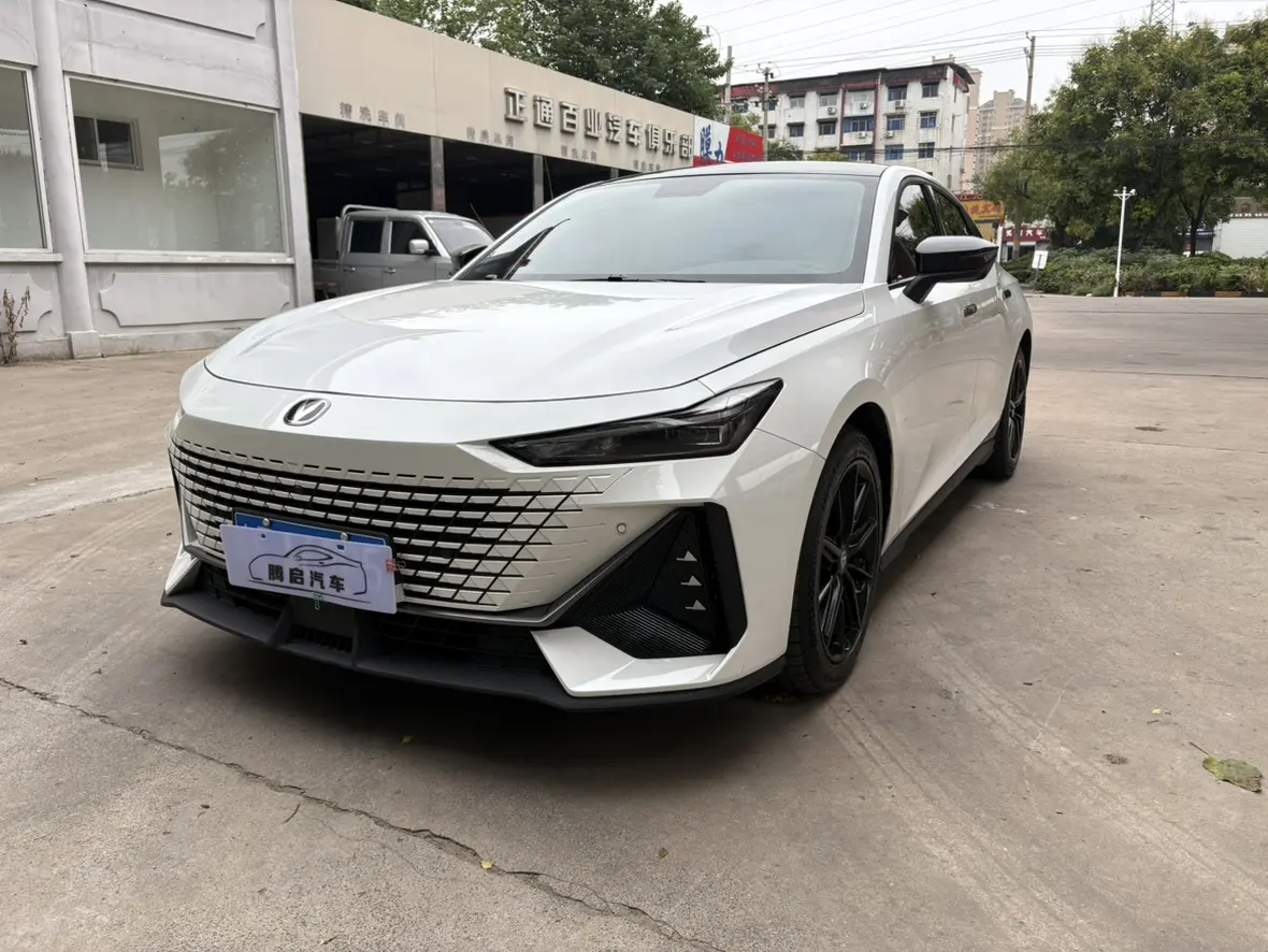 Changan UNI-V  из Китая