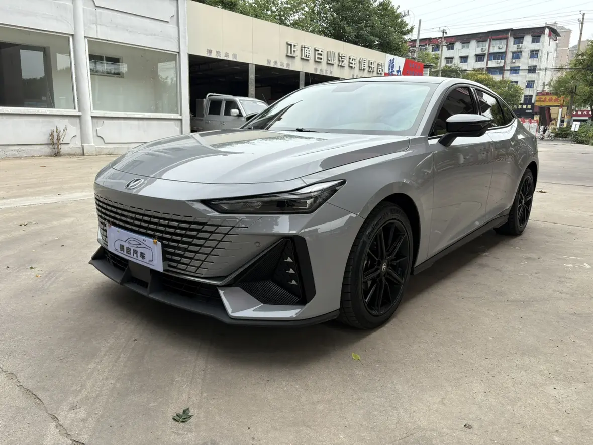 Changan UNI-V  из Китая