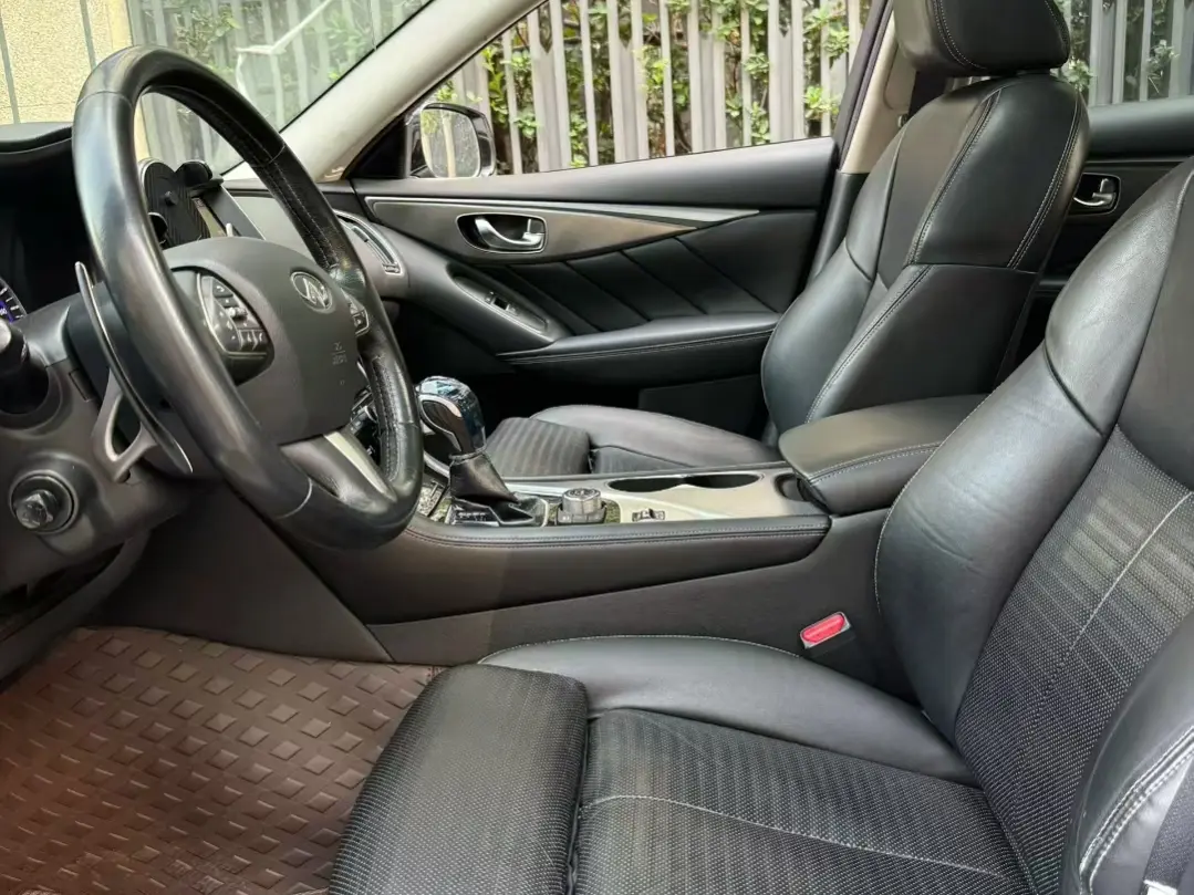 Infiniti Q50L  из Китая