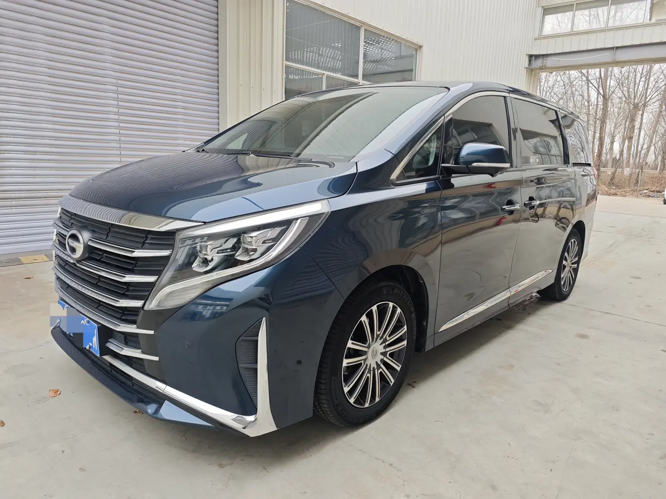 GAC Trumpchi M8  из Китая