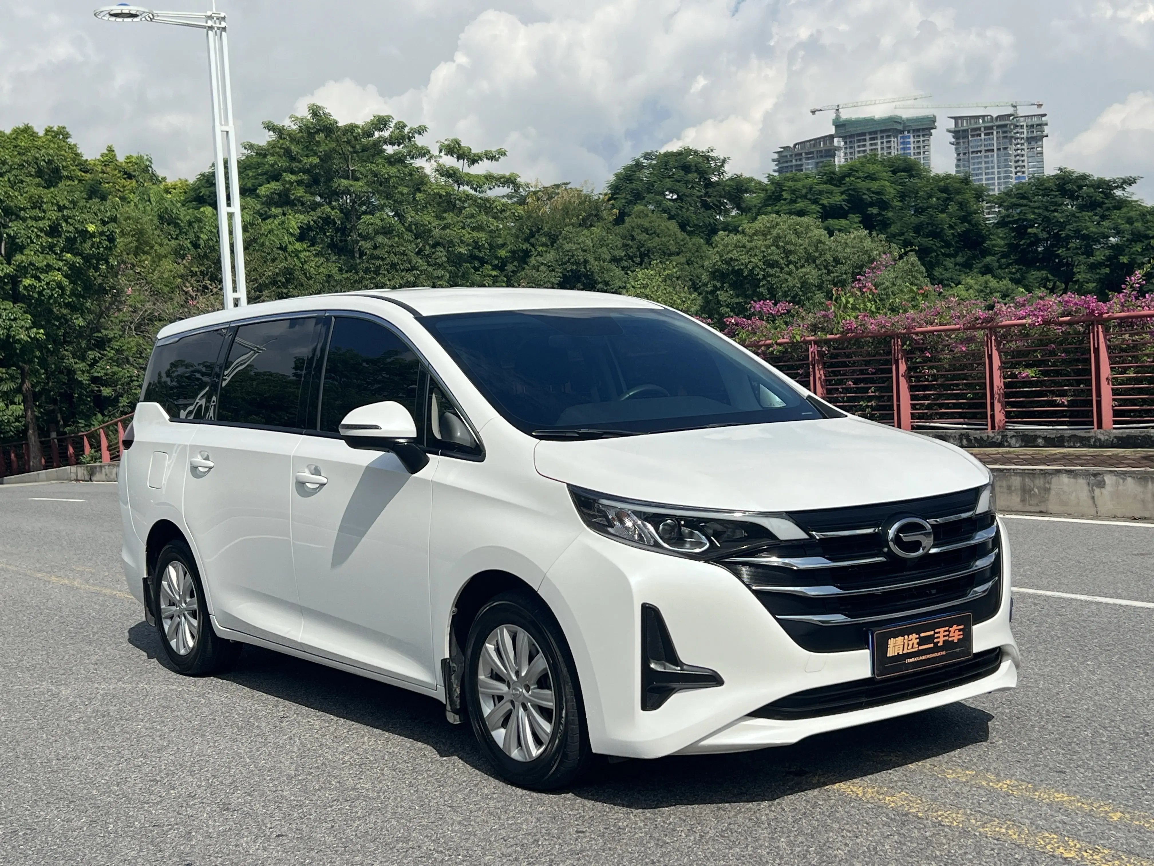 GAC Trumpchi M6  из Китая