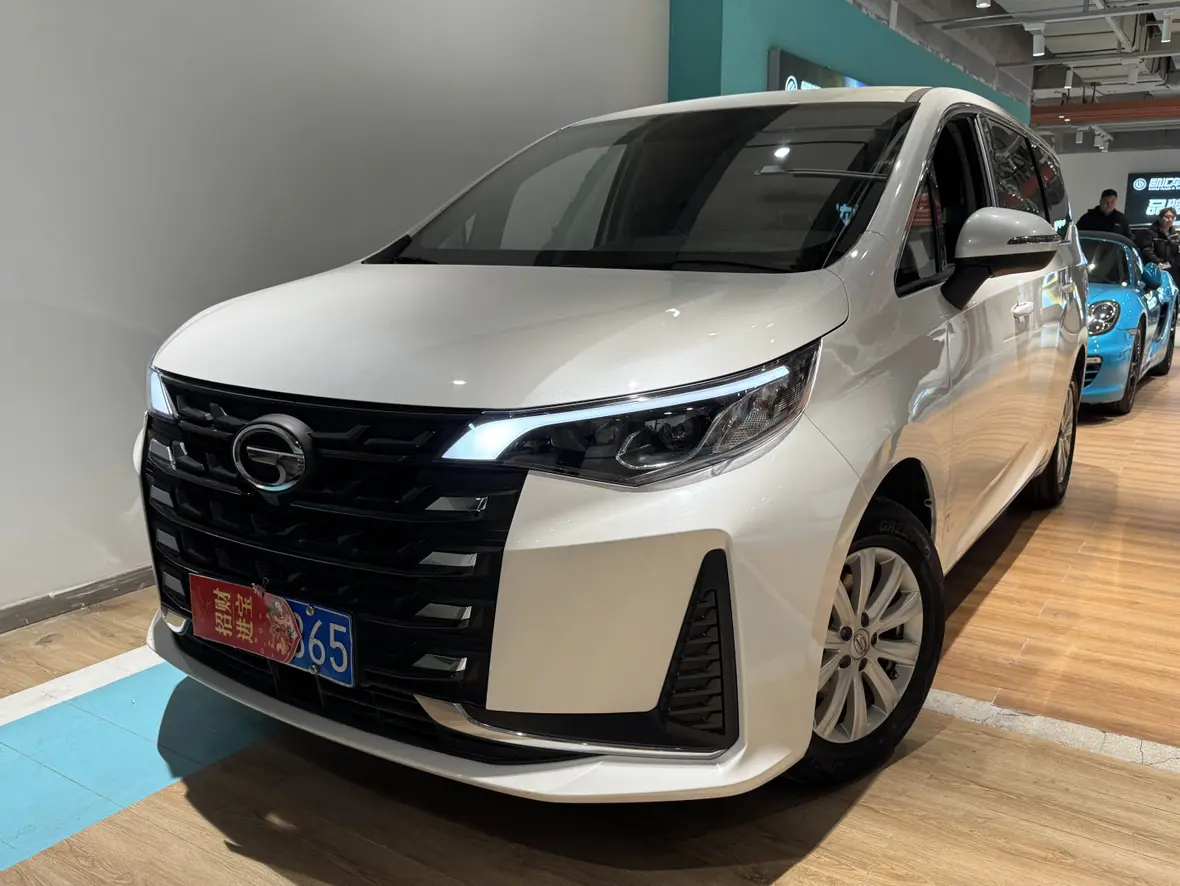 GAC Trumpchi M6  из Китая