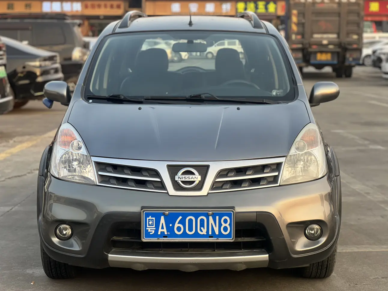 Nissan Li Wei  из Китая