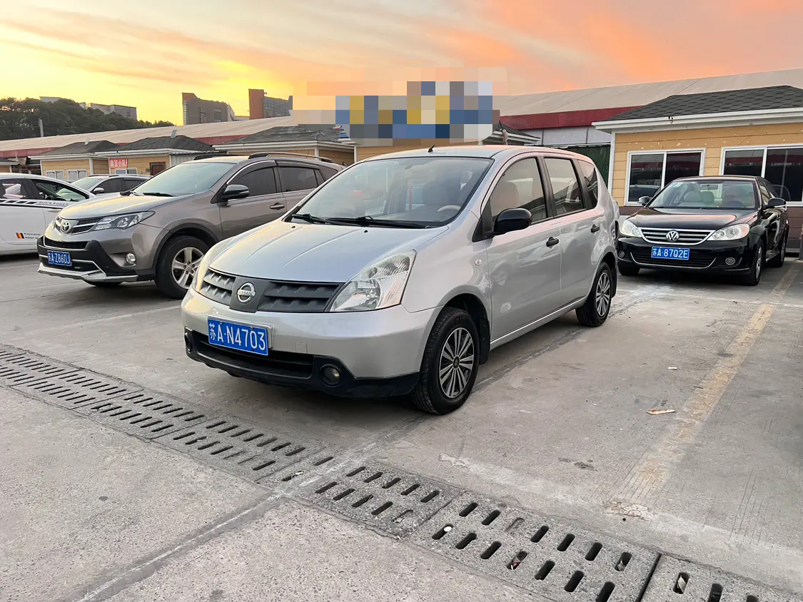 Nissan Li Wei  из Китая