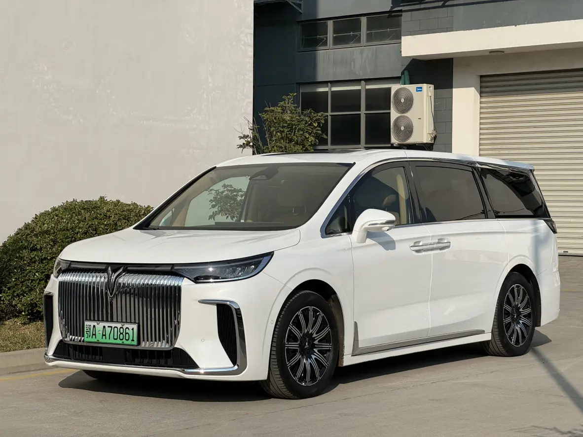 Voyah Lantu Dreamer EV  из Китая