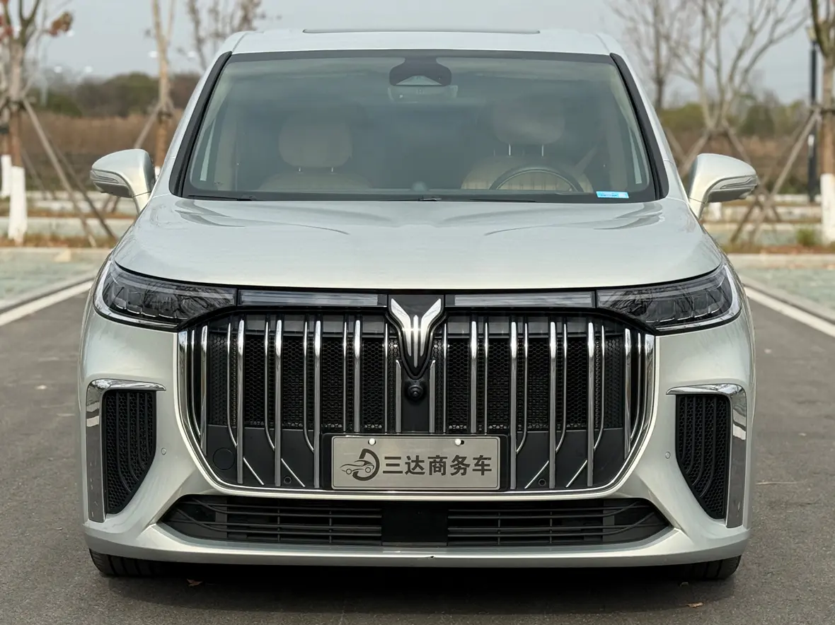 Voyah Lantu Dreamer PHEV  из Китая