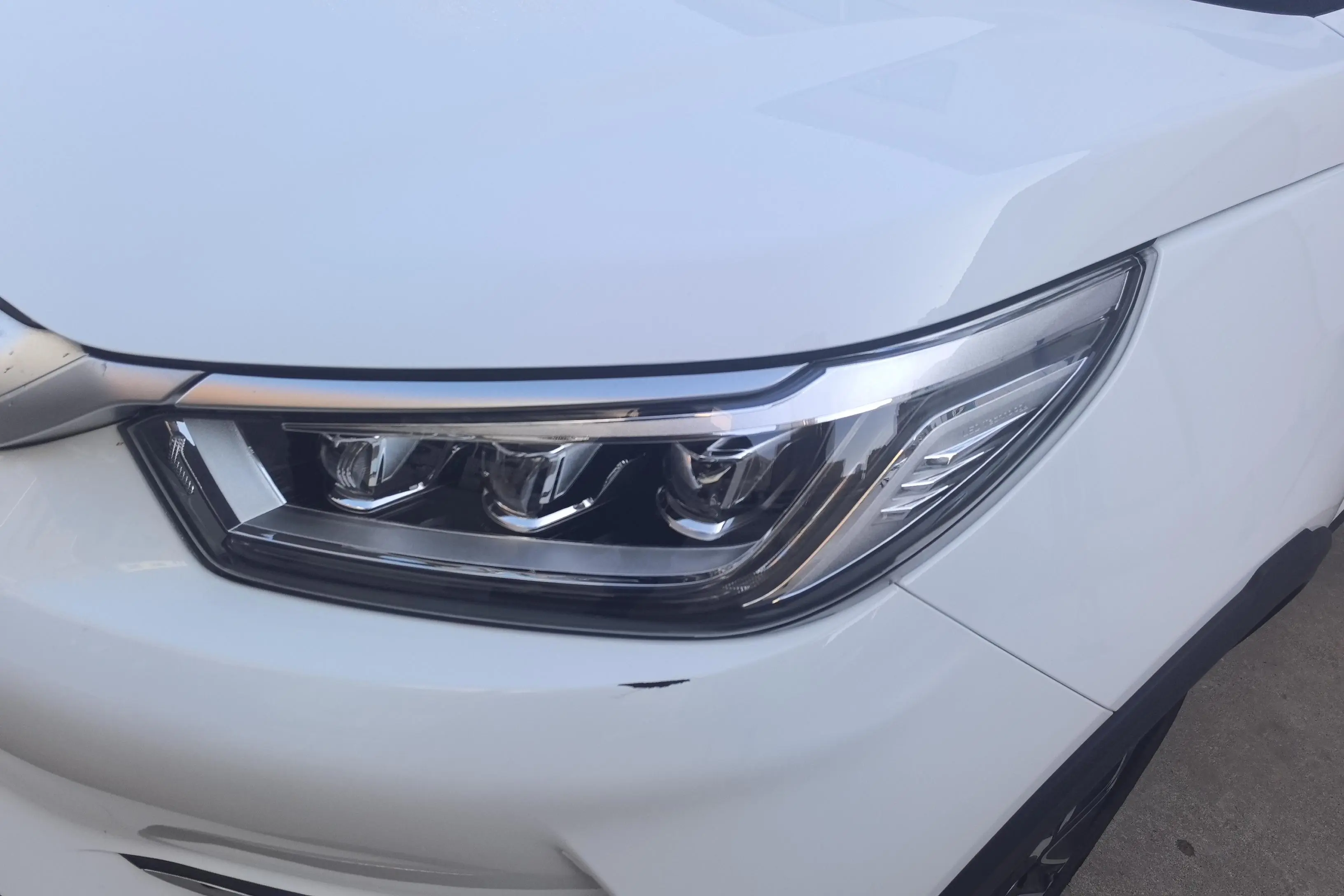 BYD Yuan Pro  из Китая