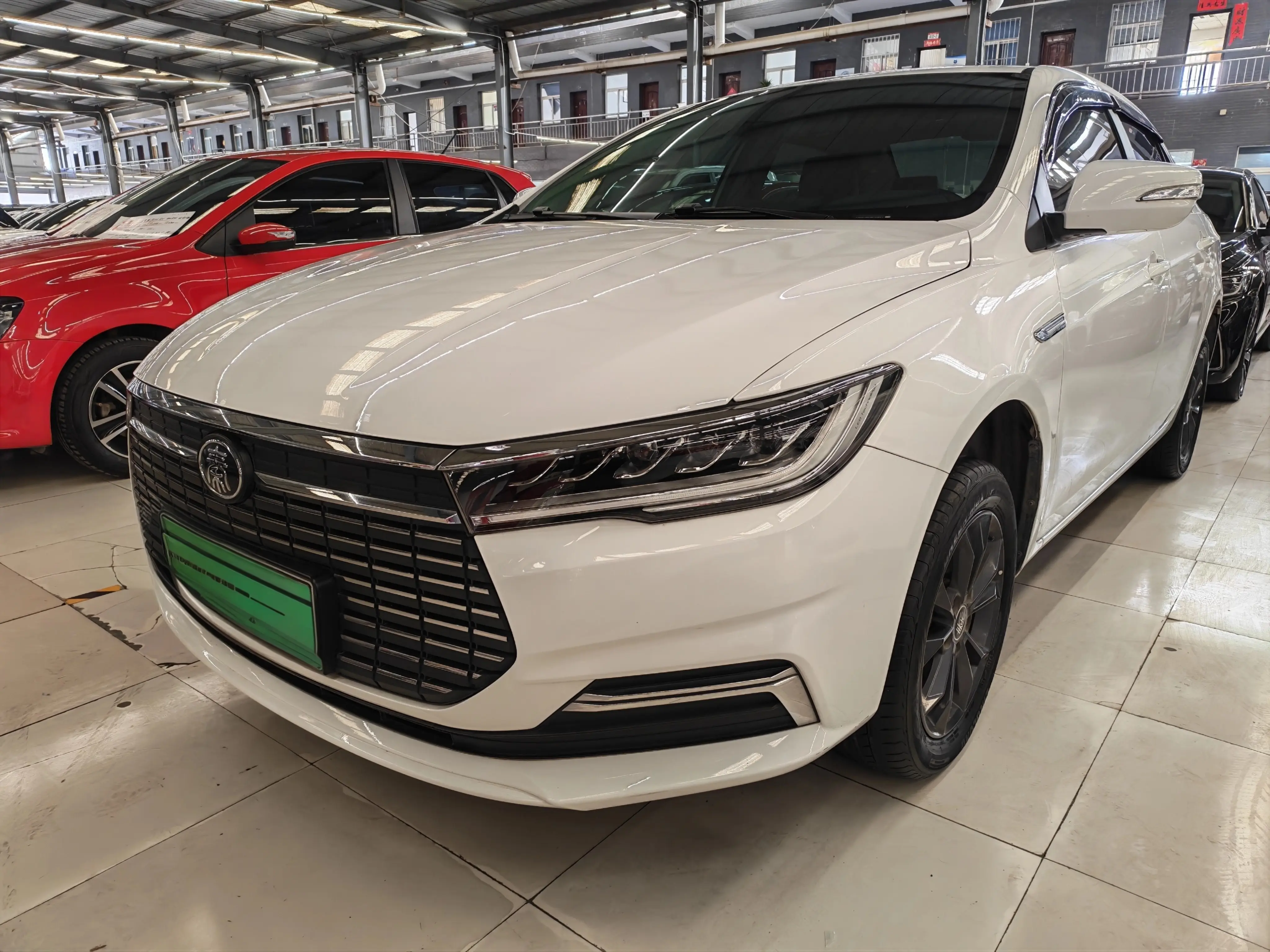 BYD QinEV  из Китая