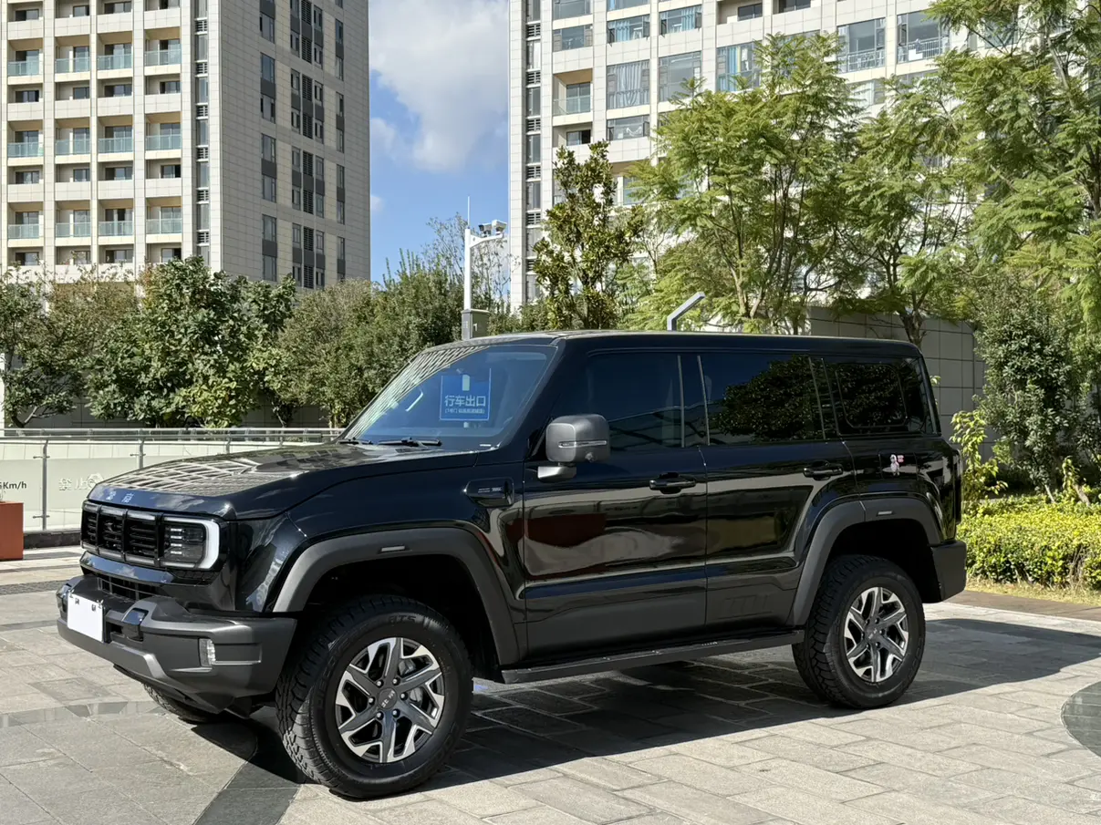 BAIC Beijing Off-road BJ40  из Китая