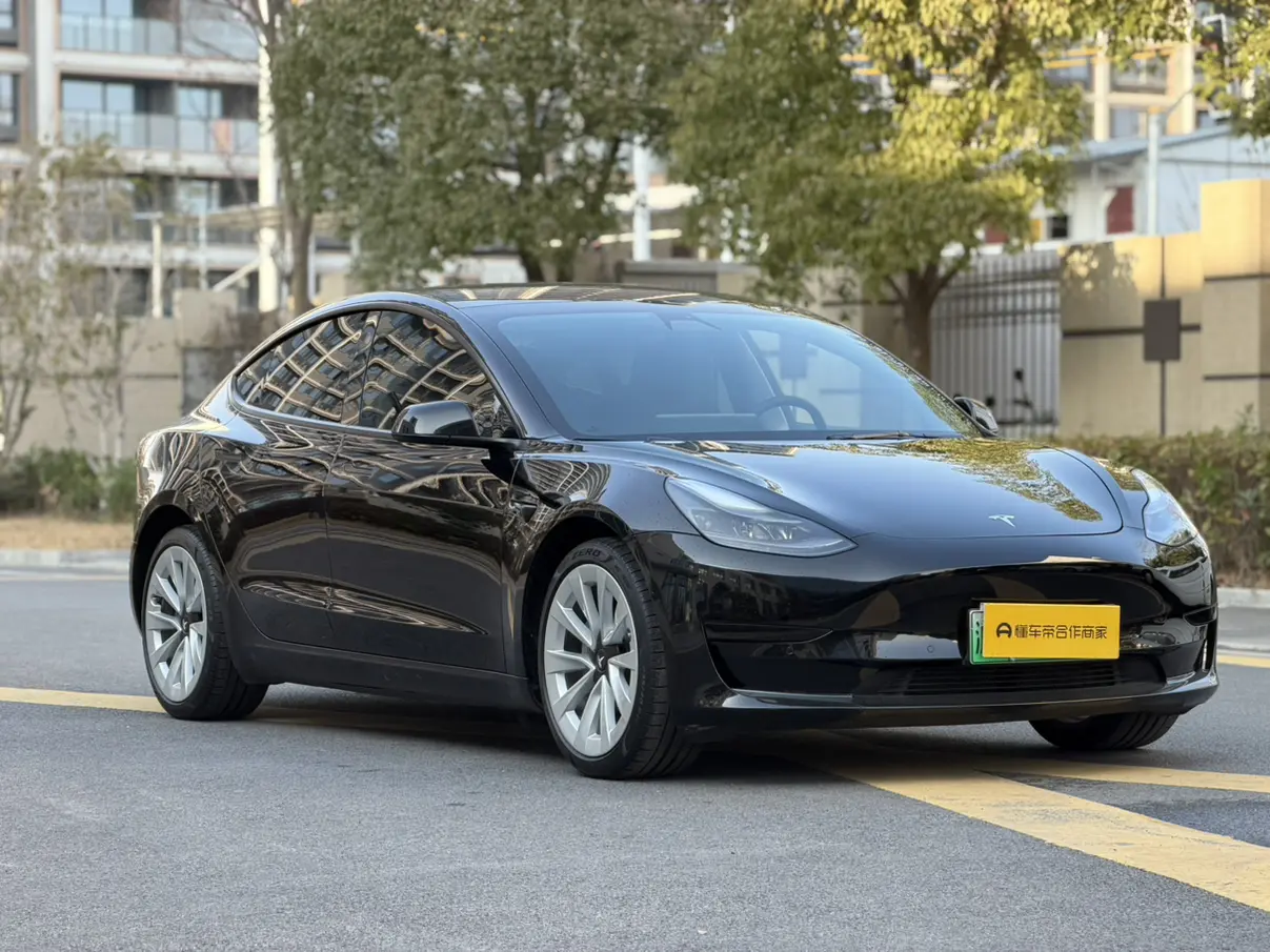 Tesla Model 3  из Китая