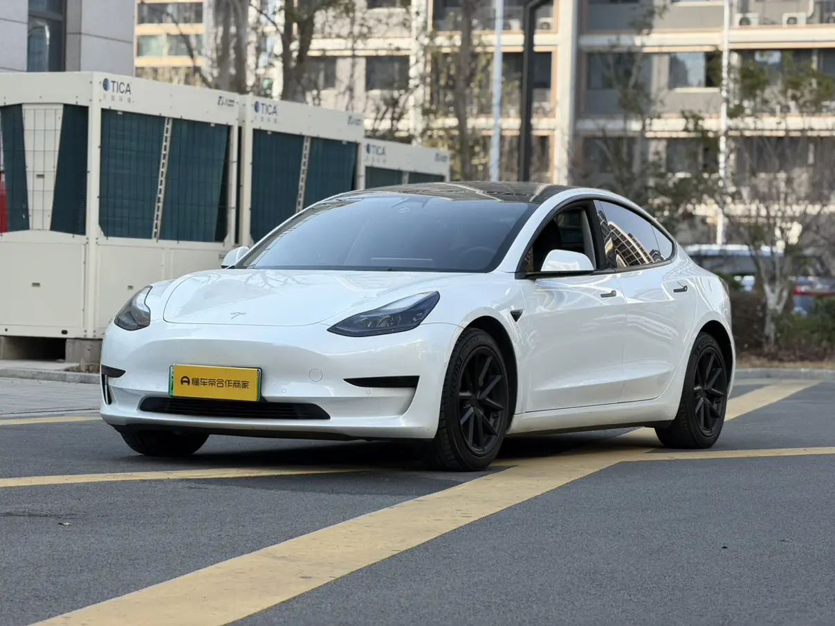 Tesla Model 3  из Китая