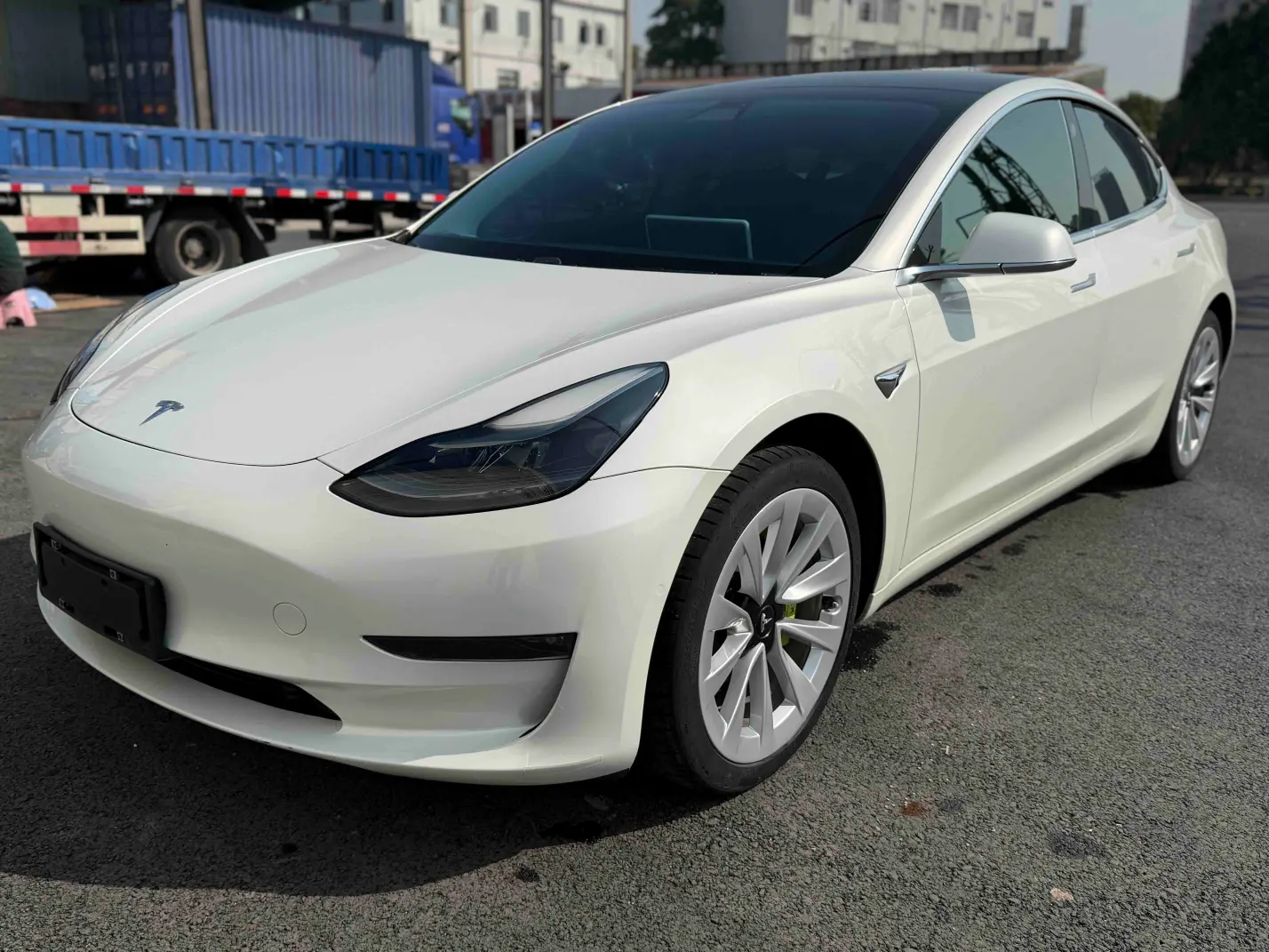 Tesla Model 3  из Китая
