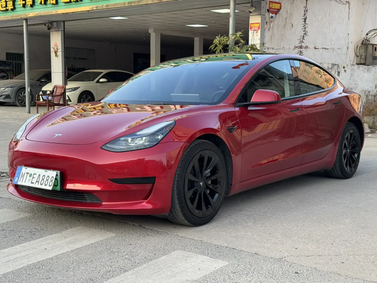 Tesla Model 3  из Китая