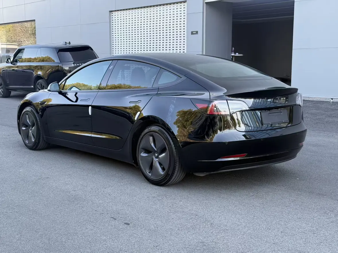 Tesla Model 3  из Китая