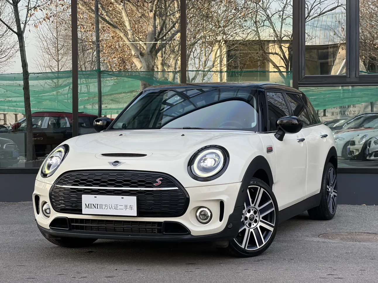 MINI CLUBMAN