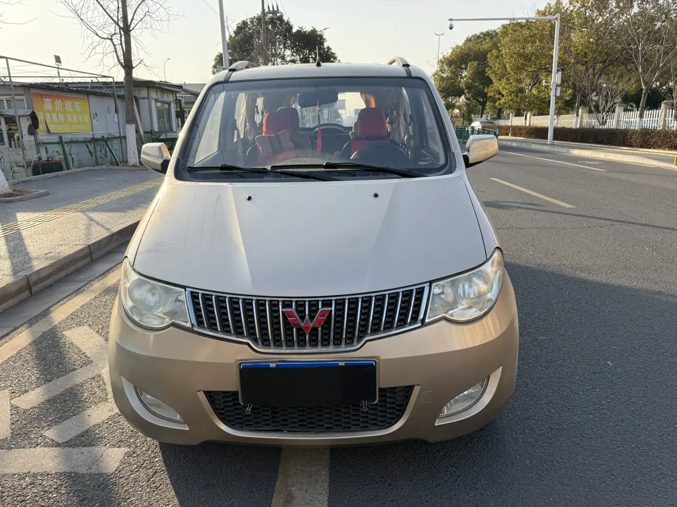 Wuling Hongguang  из Китая