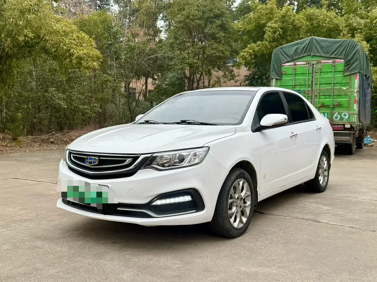 Geely Vision  из Китая